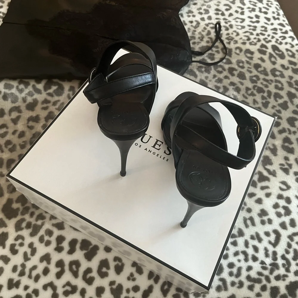 BLACK GUESS HEELS 9.5 M - Picture 7 of 11